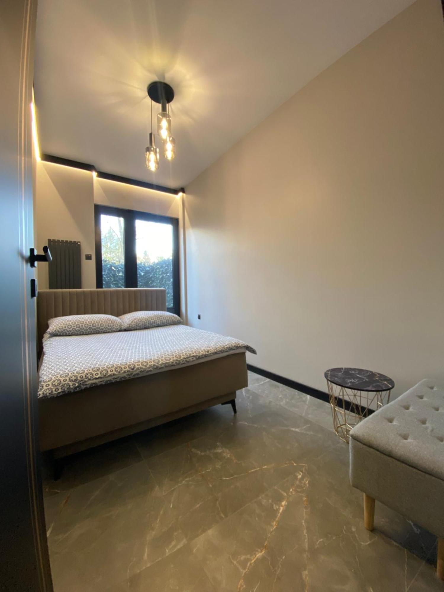 Industrial Vistula Apartment Free Parking & Gym Красков Екстериор снимка